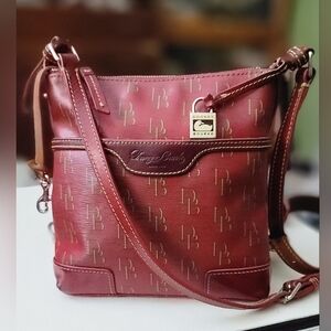 Dooney & Bourke Vintage Signature 1975 red small logo crossbody/shoulder bag